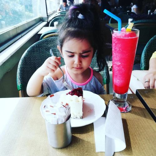 Waspadai Makanan Viral Tidak Semua Aman untuk Anak cover